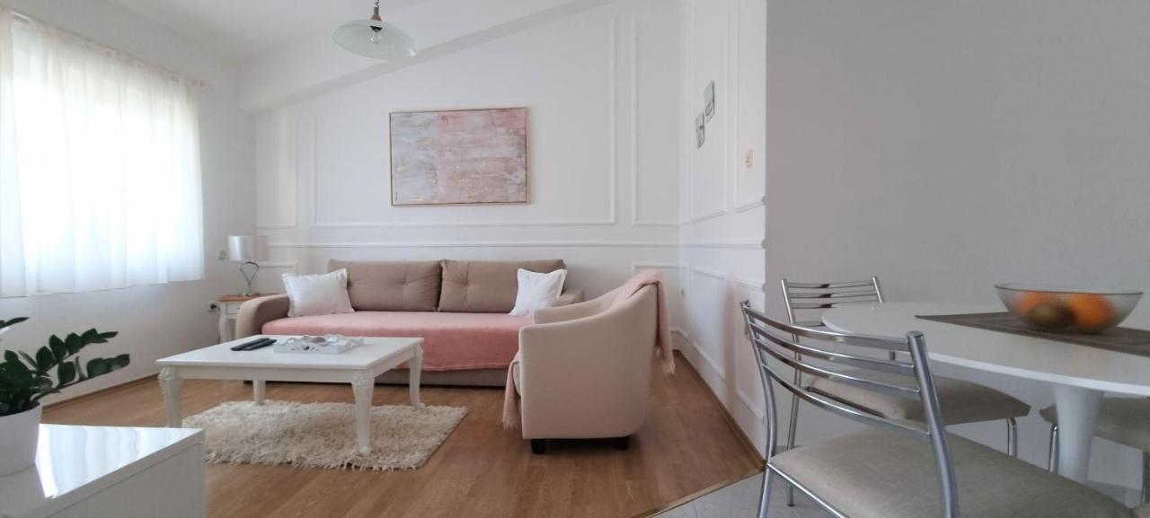 Apartment Kate-Few Minutes From Beach Макарска Екстериор снимка